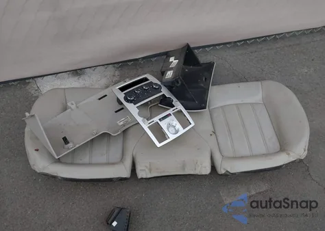 2007 Chrysler 300C z USA, uszkodzony, nr VIN 2C3KA63H17H897169